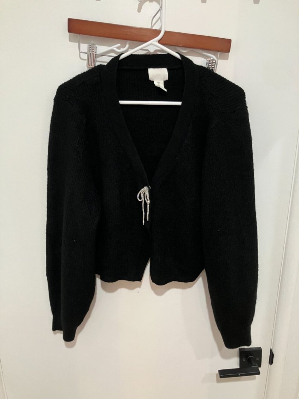 H&M Ribbed Knit Black Cropped Cardigan with Rhinestone Bow Accent Large